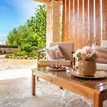 Gorgeous Home In Lisicic Nyaraló *