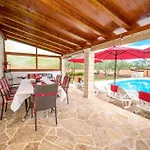 Gorgeous Home In Lisicic *