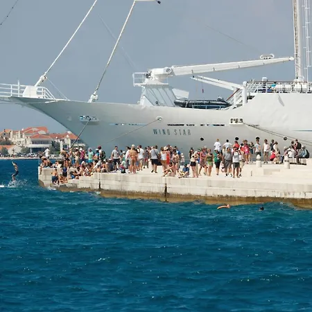 Σπίτι διακοπών Awesome Home In Lisicic With Wifi