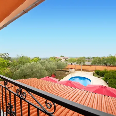 Awesome Home In Lisicic With Wifi Lisičići